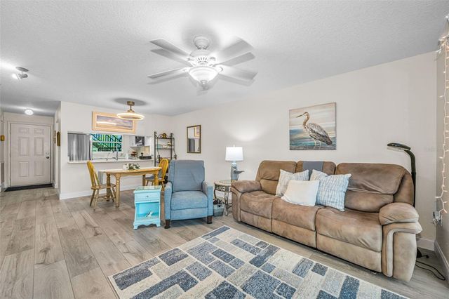 1673 SEASCAPE CIRCLE 102, Tarpon Springs, FL 34689