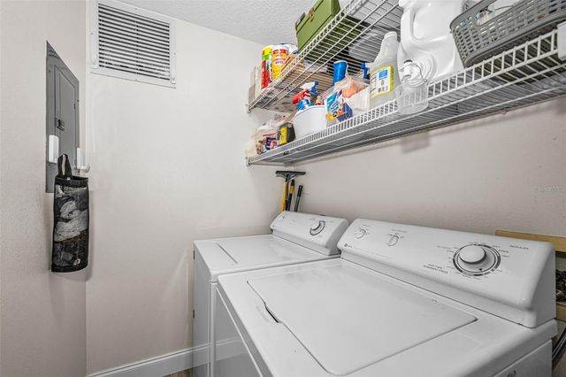 1673 SEASCAPE CIRCLE 102, Tarpon Springs, FL 34689