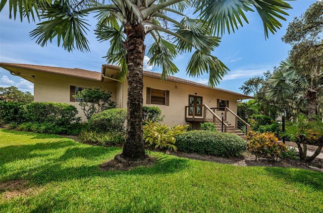 1673 SEASCAPE CIRCLE 102, Tarpon Springs, FL 34689