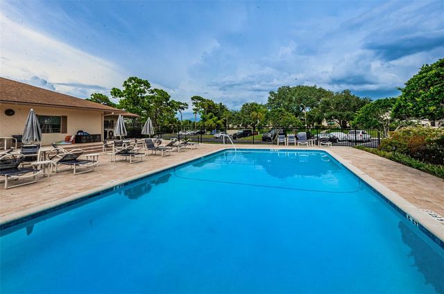 1673 SEASCAPE CIRCLE 102, Tarpon Springs, FL 34689