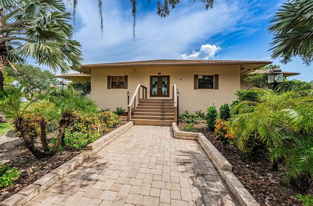 1673 SEASCAPE CIRCLE 102, Tarpon Springs, FL 34689
