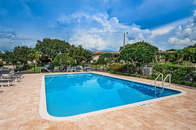 1673 SEASCAPE CIRCLE 102, Tarpon Springs, FL 34689