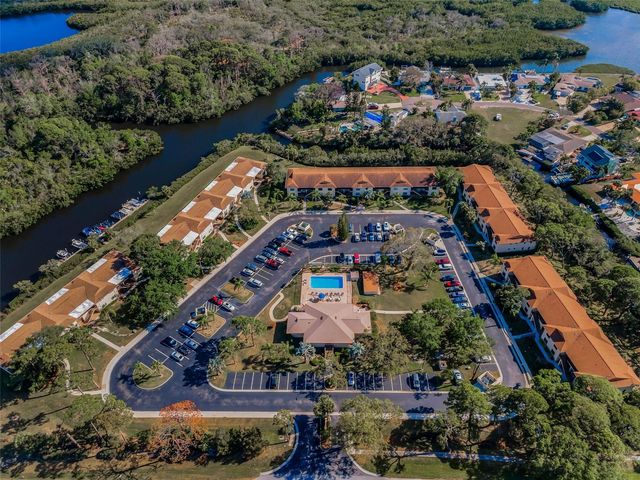 1673 SEASCAPE CIRCLE 102, Tarpon Springs, FL 34689