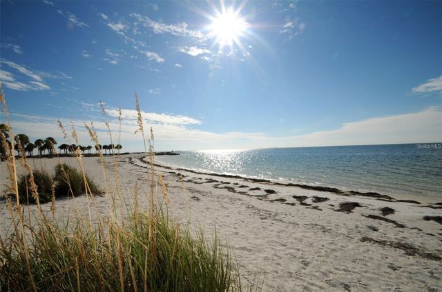 1673 SEASCAPE CIRCLE 102, Tarpon Springs, FL 34689