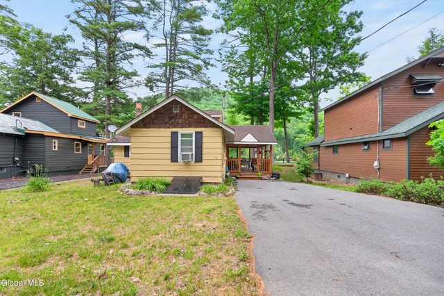 10 Service Drive, Hadley, NY 12835