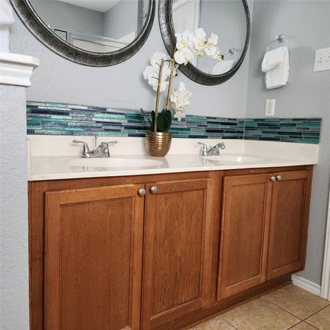 108 Killian LOOP, Hutto, TX 78634