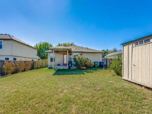 108 Killian LOOP, Hutto, TX 78634