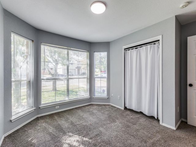 108 Killian LOOP, Hutto, TX 78634