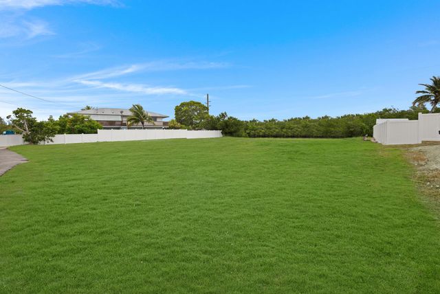 16841 Driftwood Lane, Sugarloaf Key, FL 33042