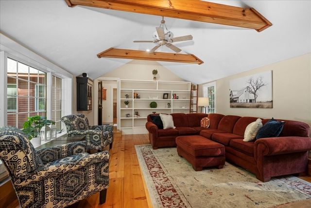 225 E Temple St, Boylston, MA 01505