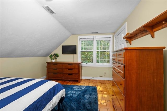 225 E Temple St, Boylston, MA 01505