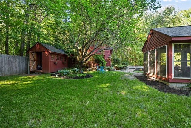 225 E Temple St, Boylston, MA 01505