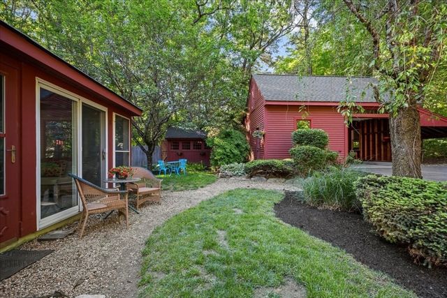 225 E Temple St, Boylston, MA 01505