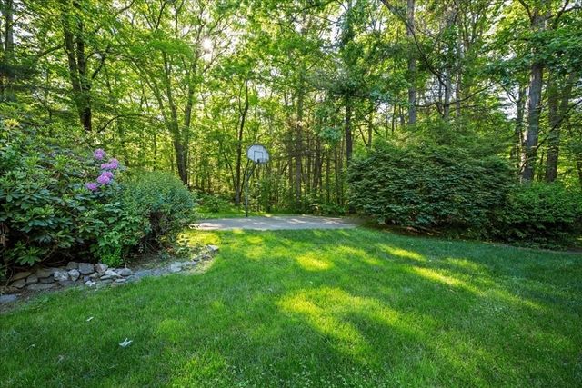 225 E Temple St, Boylston, MA 01505