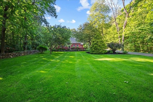 225 E Temple St, Boylston, MA 01505