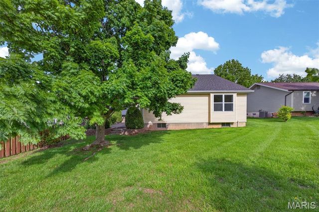 235 Birmingham Drive, O'fallon, MO 63366