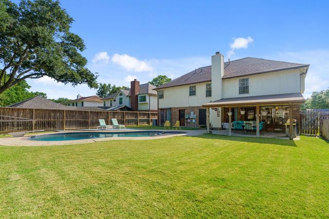 611 Woodlake Circle, Sugar Land, TX 77498