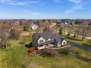 39W228 W Hilltop Drive, St. Charles, IL 60175