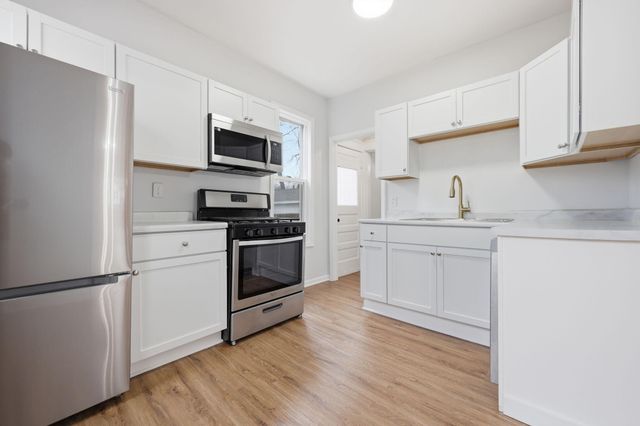 3625 35th Avenue S, Minneapolis, MN 55406