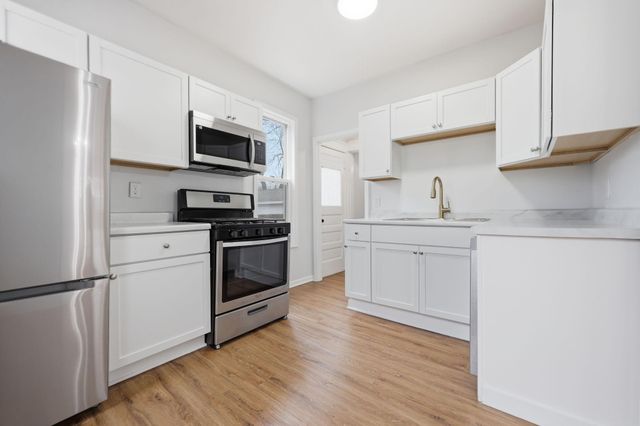 3625 35th Avenue S, Minneapolis, MN 55406