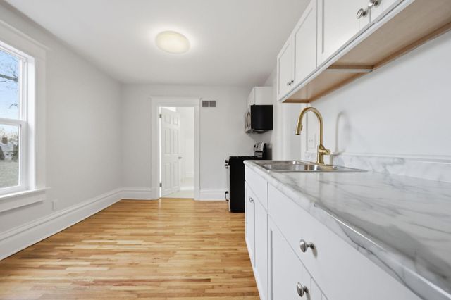 3625 35th Avenue S, Minneapolis, MN 55406