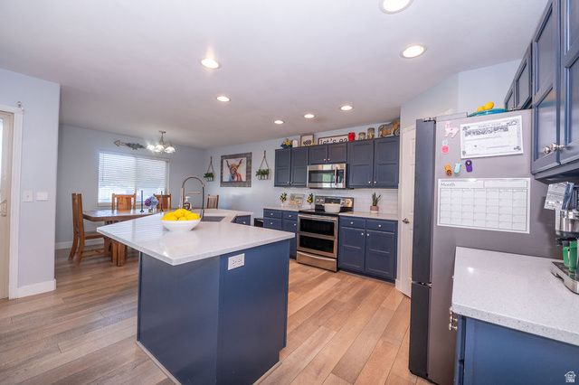 3328 W 1500 N, Clinton, UT 84015