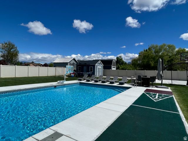 3328 W 1500 N, Clinton, UT 84015