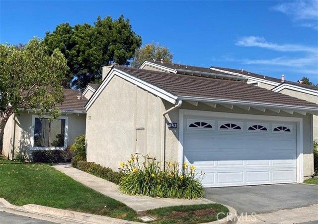 29 Acorn, Irvine, CA 92604