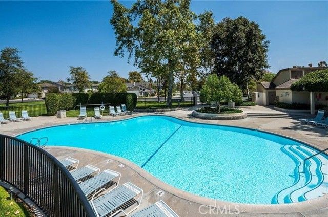 29 Acorn, Irvine, CA 92604