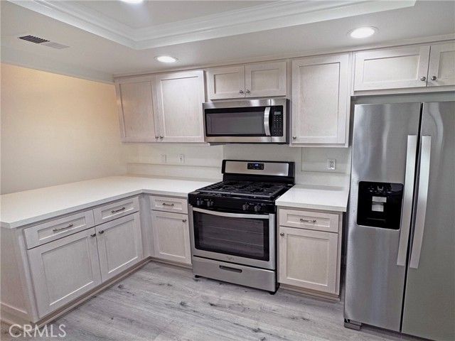 29 Acorn, Irvine, CA 92604