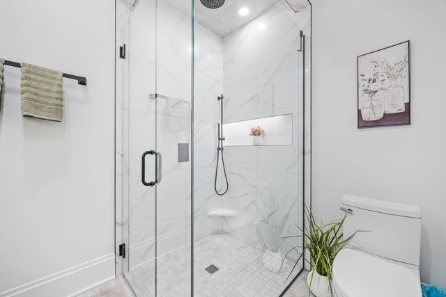 1107 W Chestnut Street 1W, Chicago, IL 60642