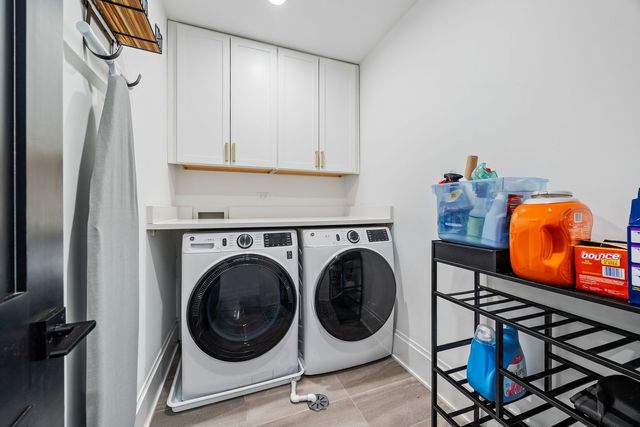 1107 W Chestnut Street 1W, Chicago, IL 60642