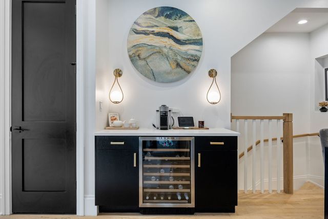 1107 W Chestnut Street 1W, Chicago, IL 60642