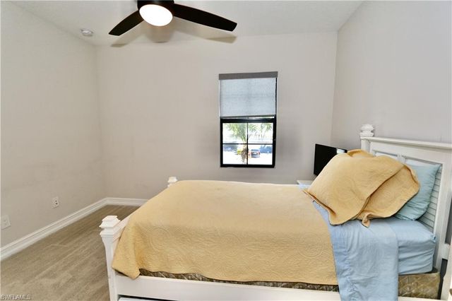 7352 Rockefeller DR, Naples, FL 34119