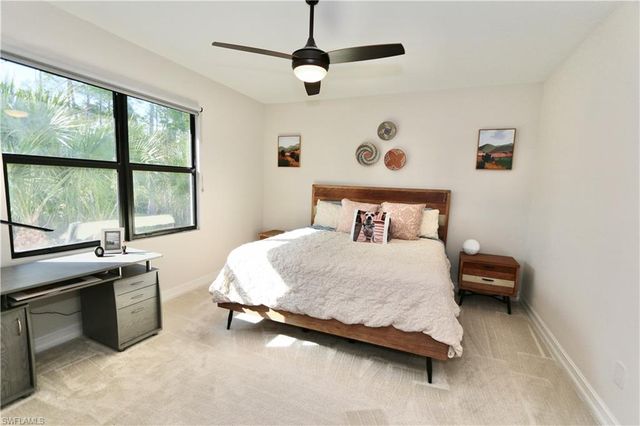 7352 Rockefeller DR, Naples, FL 34119