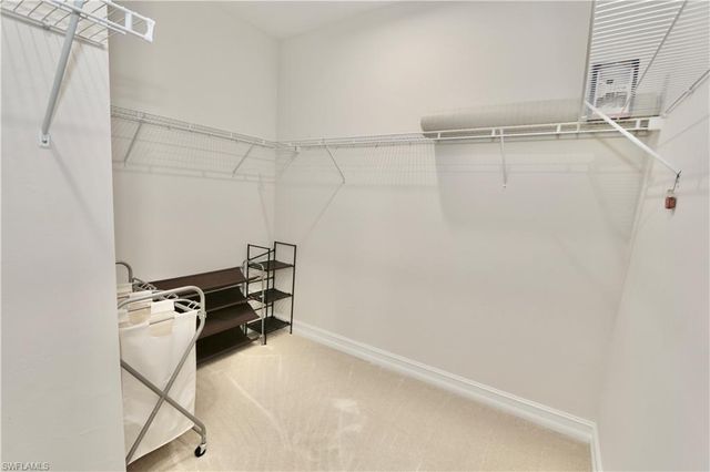 7352 Rockefeller DR, Naples, FL 34119