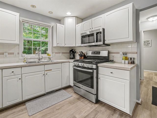 1917 Dykstra Road, Muskegon, MI 49445