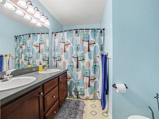 1917 Dykstra Road, Muskegon, MI 49445