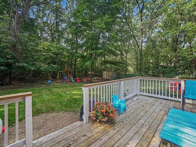1917 Dykstra Road, Muskegon, MI 49445