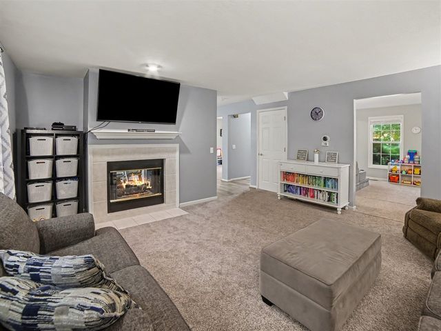 1917 Dykstra Road, Muskegon, MI 49445