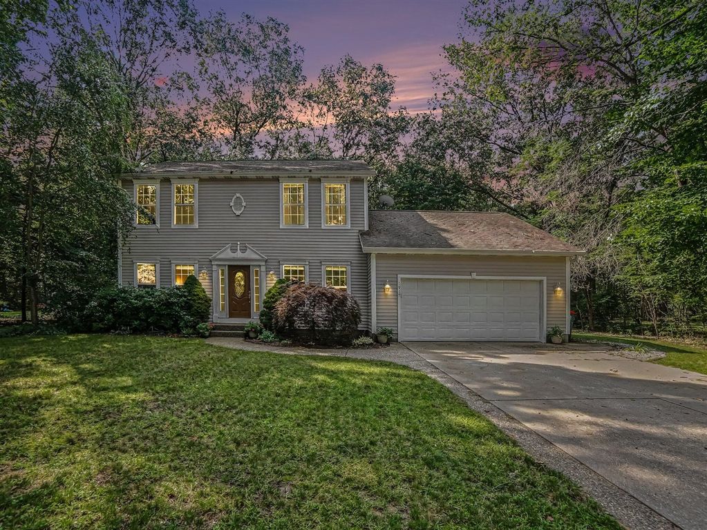 1917 Dykstra Road, Muskegon, MI 49445