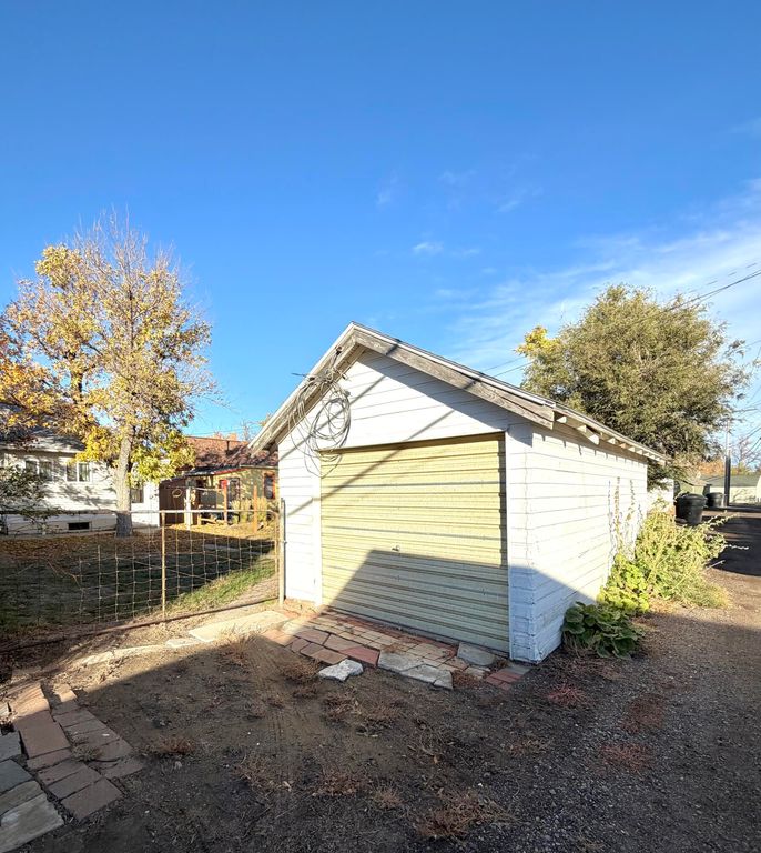 714 2nd ST, Havre, MT 59501 photo 3