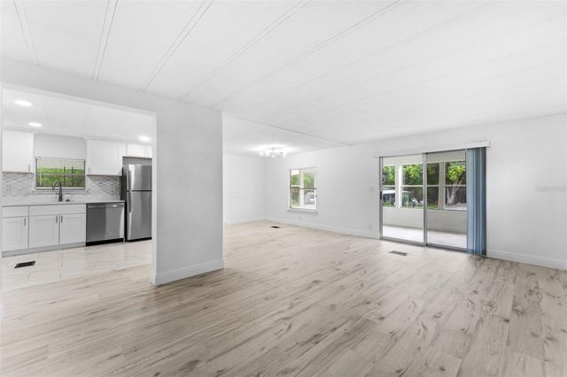 130 FLORENCE BOULEVARD, Debary, FL 32713