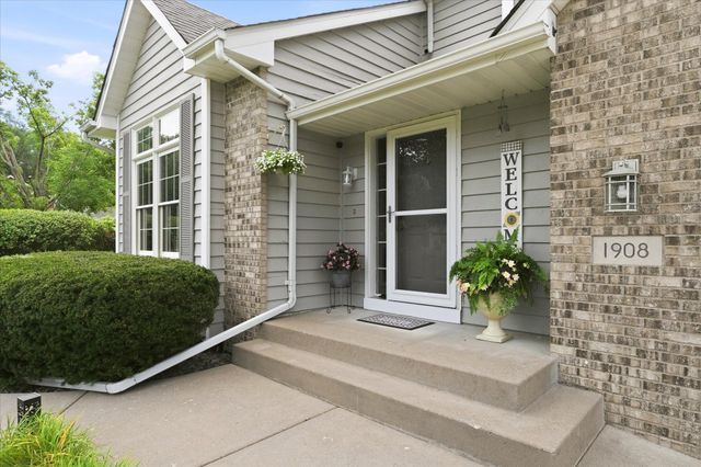 1908 120th Lane NE, Blaine, MN 55449