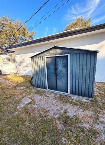 36 Miami Gardens Rd, West Park, FL 33023