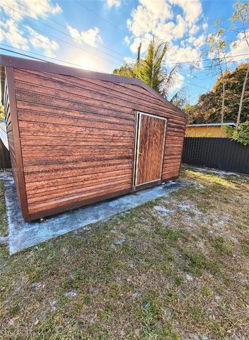 36 Miami Gardens Rd, West Park, FL 33023