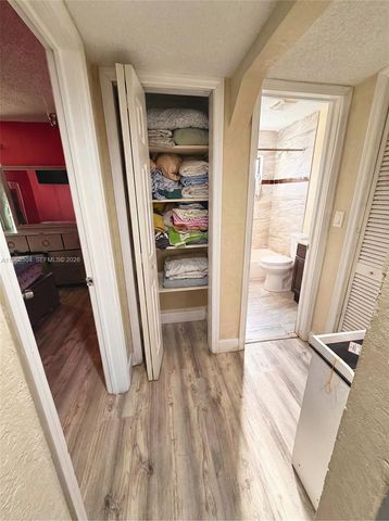 36 Miami Gardens Rd, West Park, FL 33023