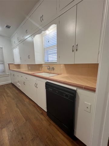 3710 Harmon Ave, Austin, TX 78705