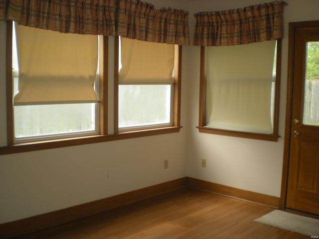 2924 Sioux Point, New Haven, IN 46774