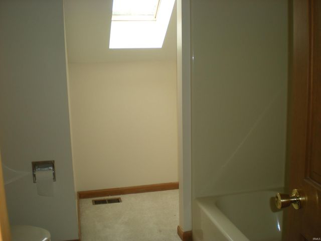 2924 Sioux Point, New Haven, IN 46774